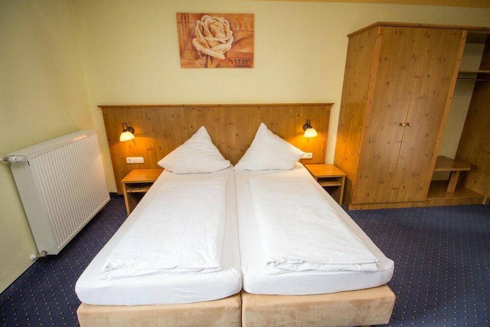 Фото Hotel-Pension Marienhof