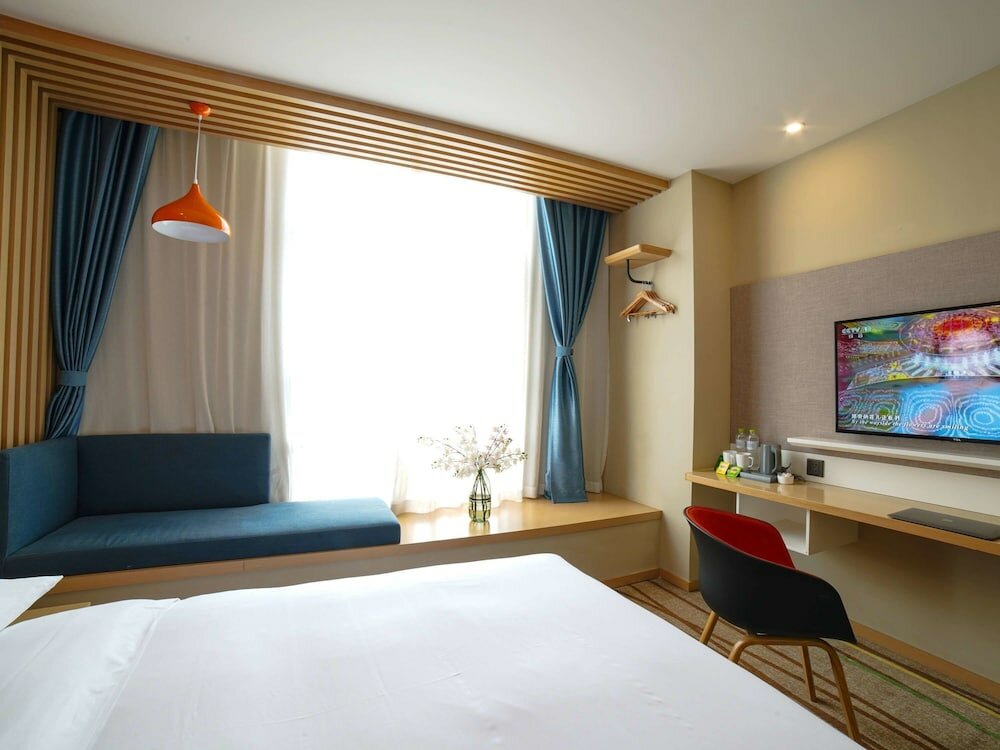 Фото Ibis Styles Chengdu American Center Hotel