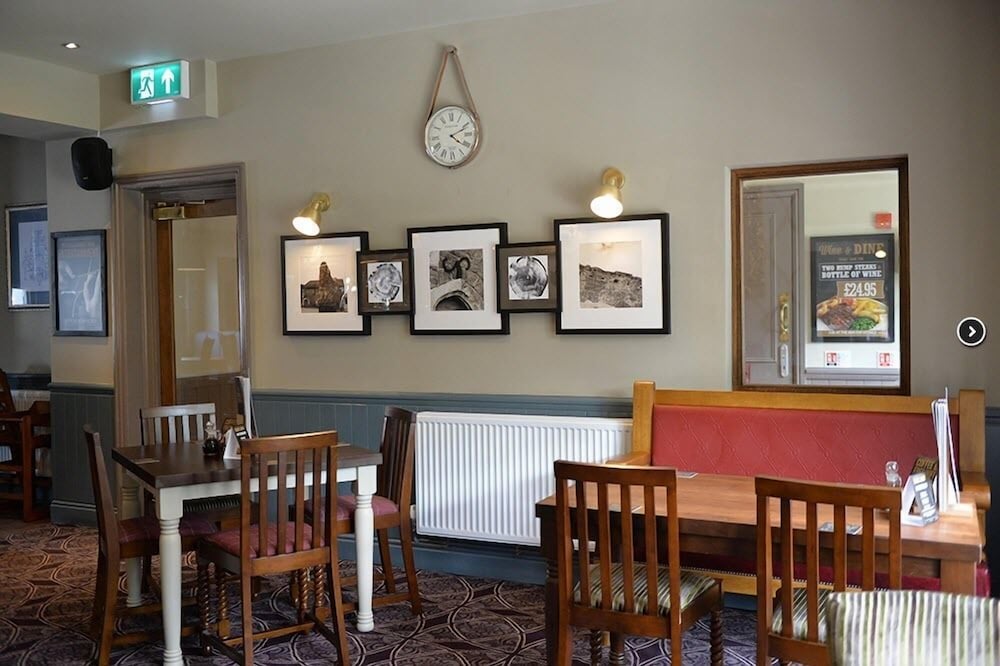 Фото Crown and Anchor