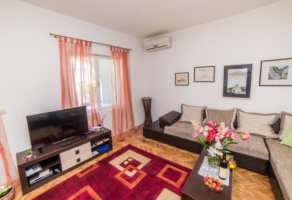 Фото Becici Sunset home