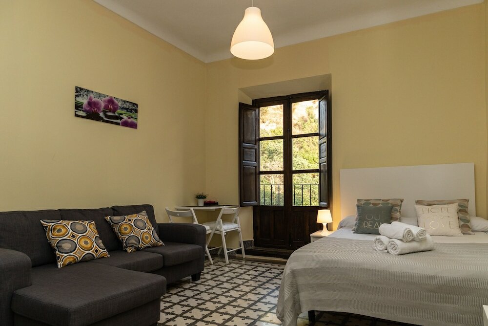 Фото Alhambra Sonder Apartments