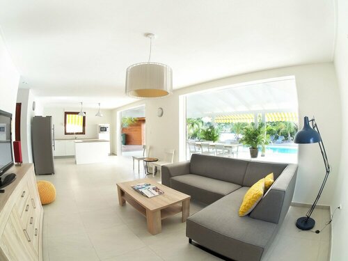 Гостиница Luxury Apartments Curacao