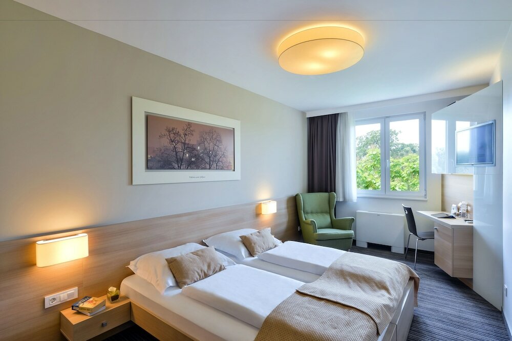 Фото Ahotel Hotel Ljubljana