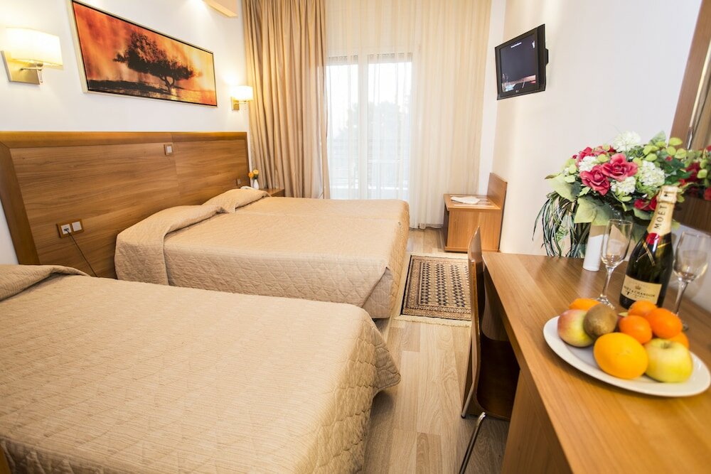 Фото Pefka Hotel