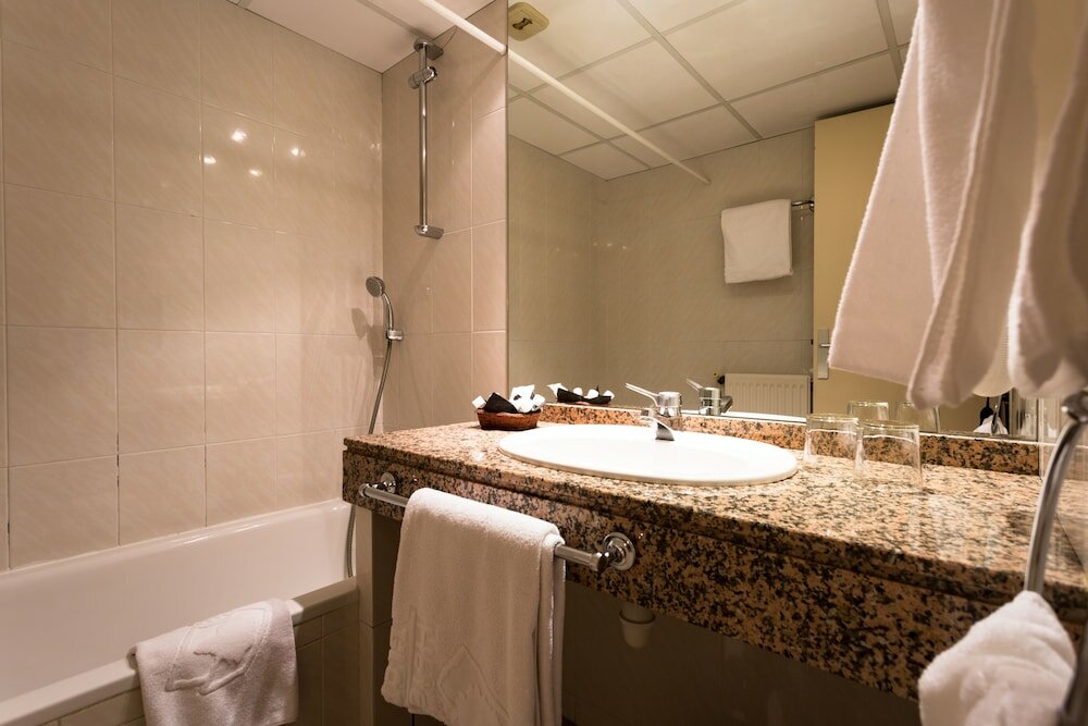 Фото Hotel Llop Gris