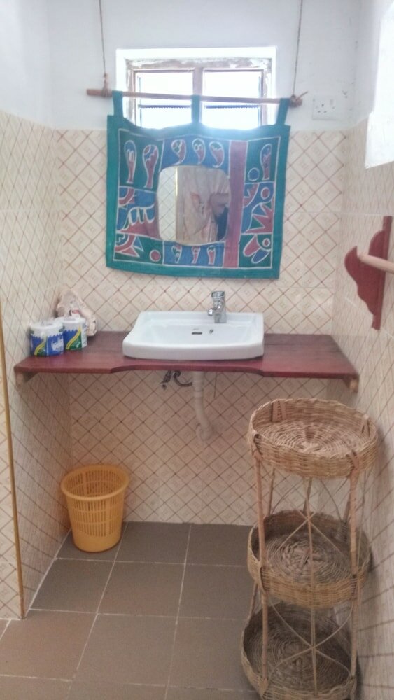 Фото Twisted Palms Lodge & Restaurant