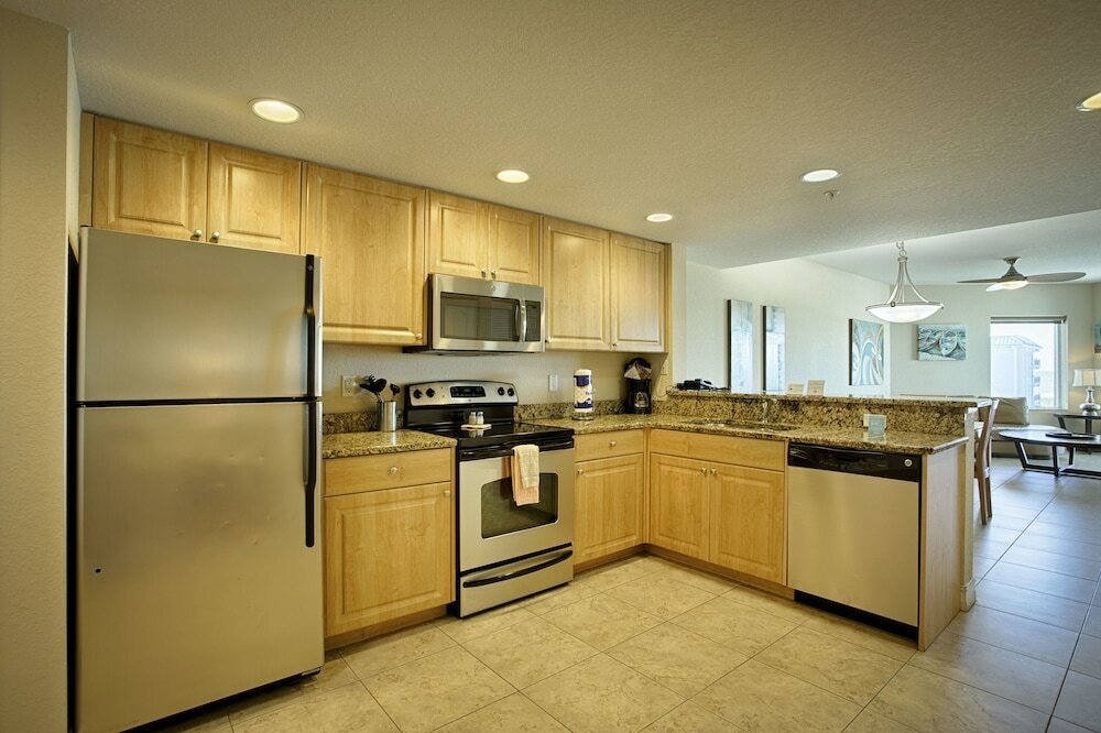 Фото Crystal Palms Beach Resort