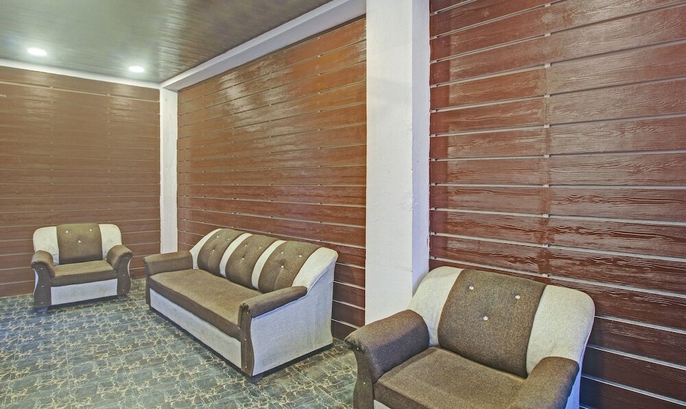 Фото Itsy by Treebo - La Prince Residency