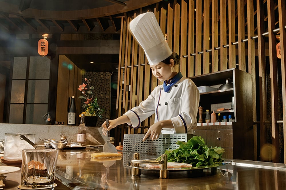 Фото Royal Garden Hotel