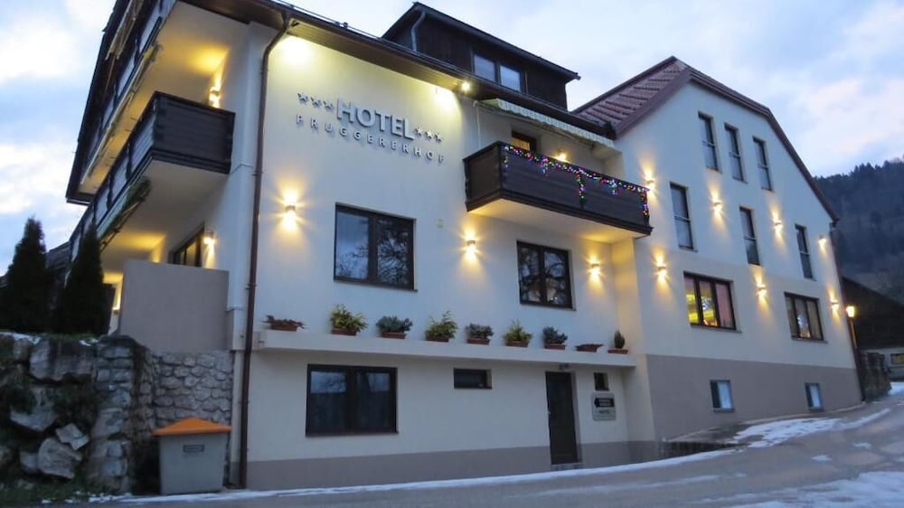 Фото отеля 3