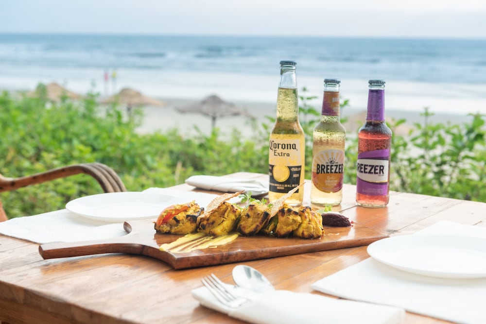 Фото Amadi Beach Front Resort