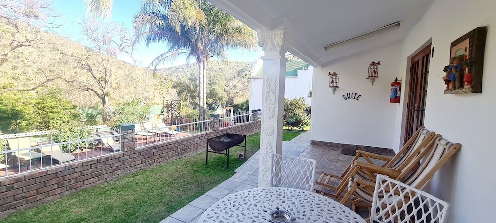 Фото Old Mill Lodge, Working Ostrich Farm & Restaurant, Oudtshoorn