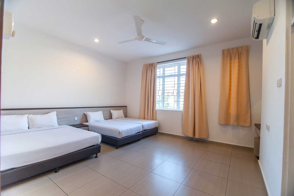 Фото Sunflower House