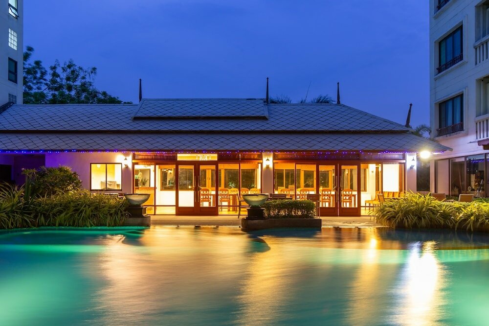 Фото отеля 1