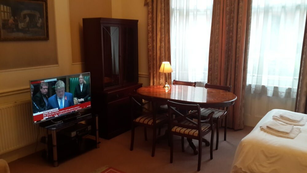 Фото London Aparthotel