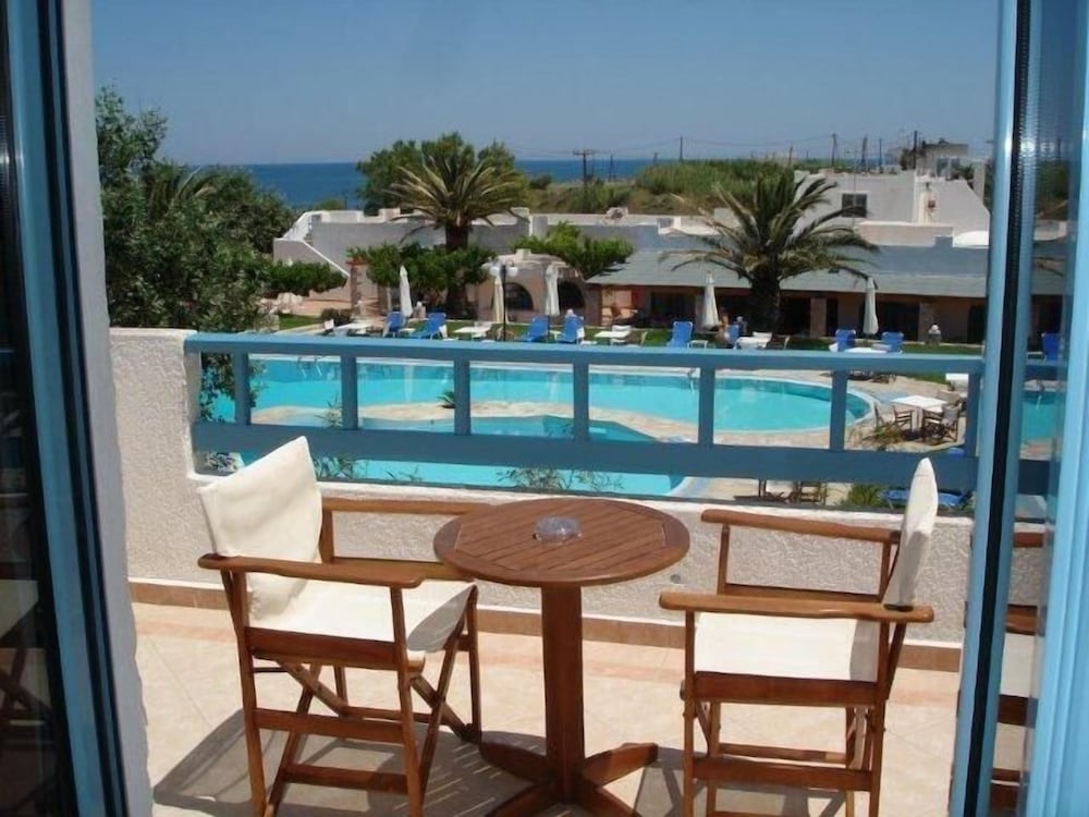 Фото Skiros Palace Hotel