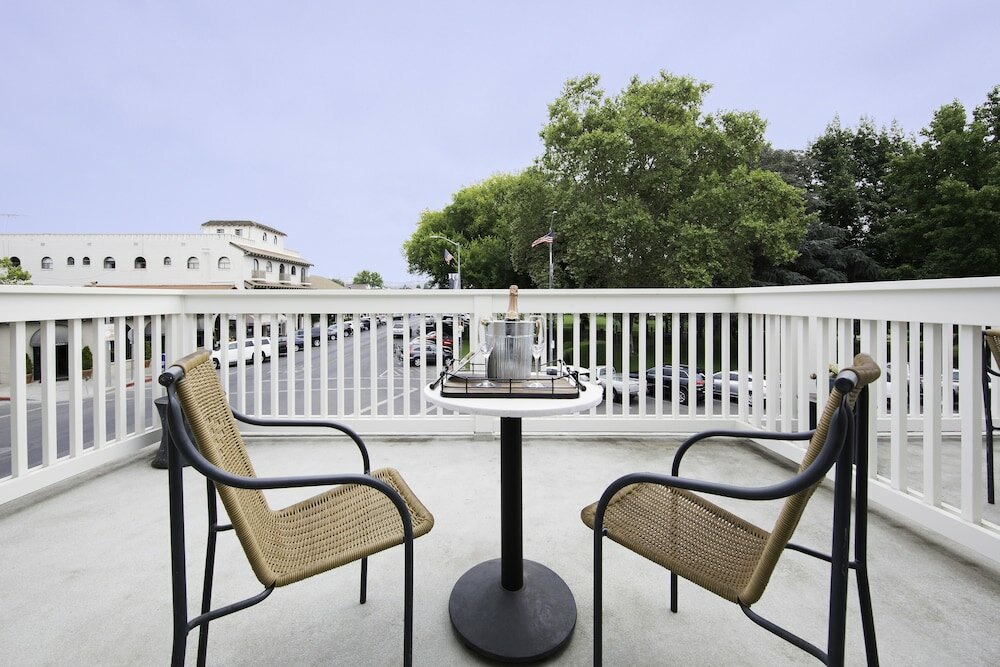 Фото El Dorado Hotel