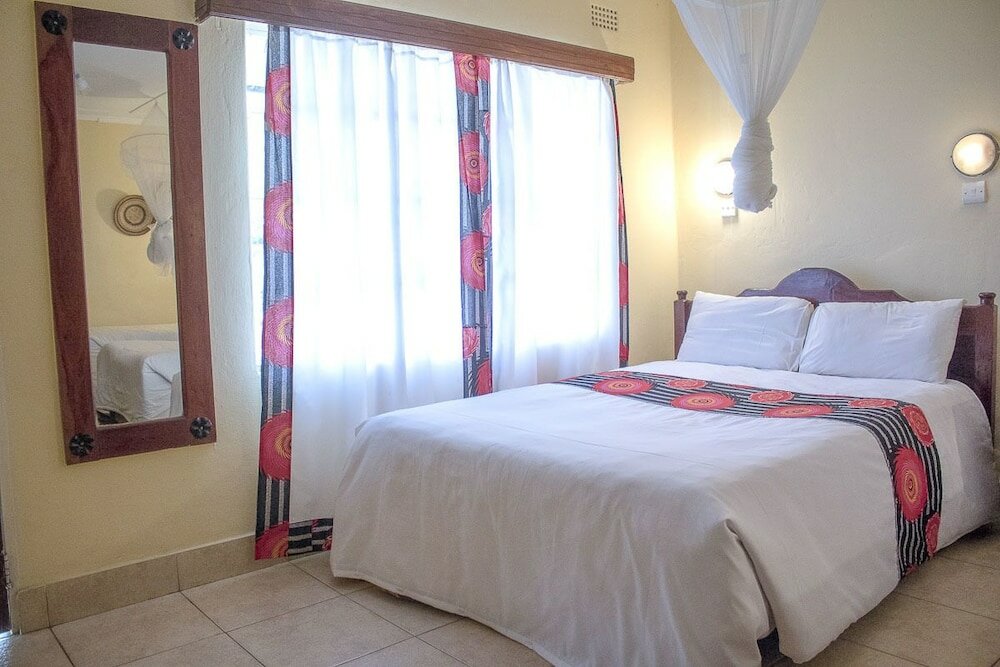 Фото Chanters Lodge, Livingstone