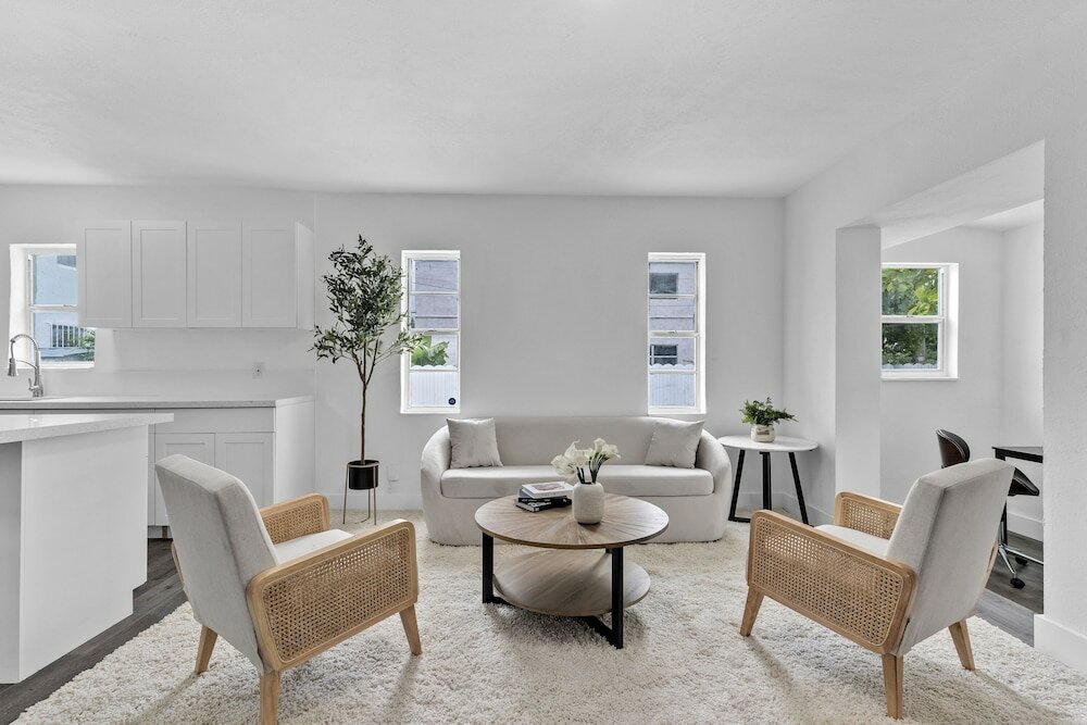 Фото Upper Design District 3bd Home w/Jacuzzi and Backyard