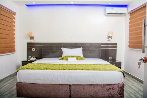 Гостиница Whitevill Hospitality and Homes в Ибадане