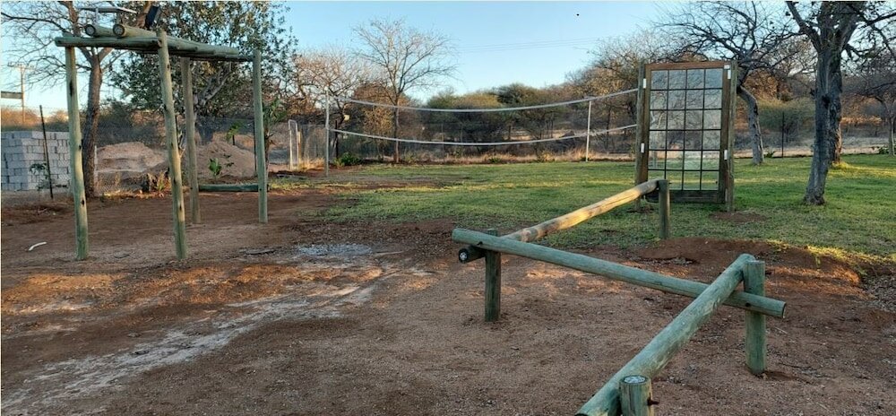 Фото Paje Bush Hotel