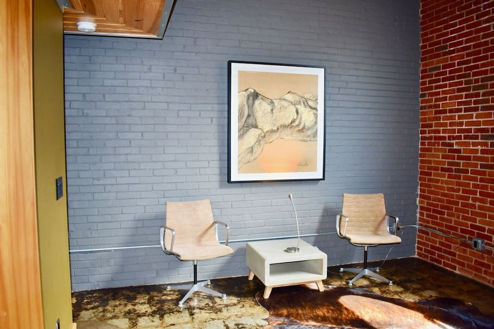 Фото The Hangar Lofts Hotel