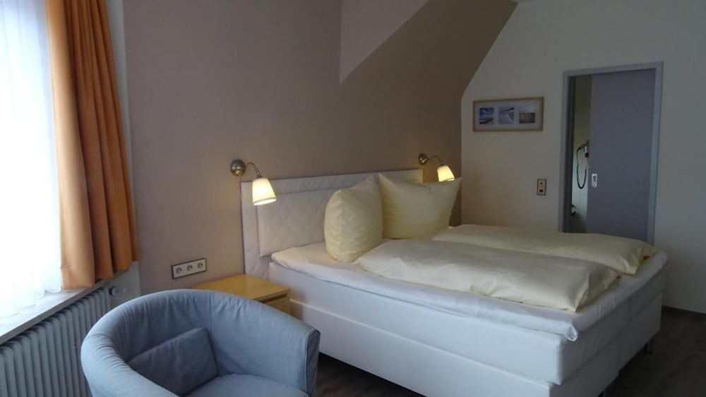 Фото Hotel-Restaurant Ketterer am Kurgarten