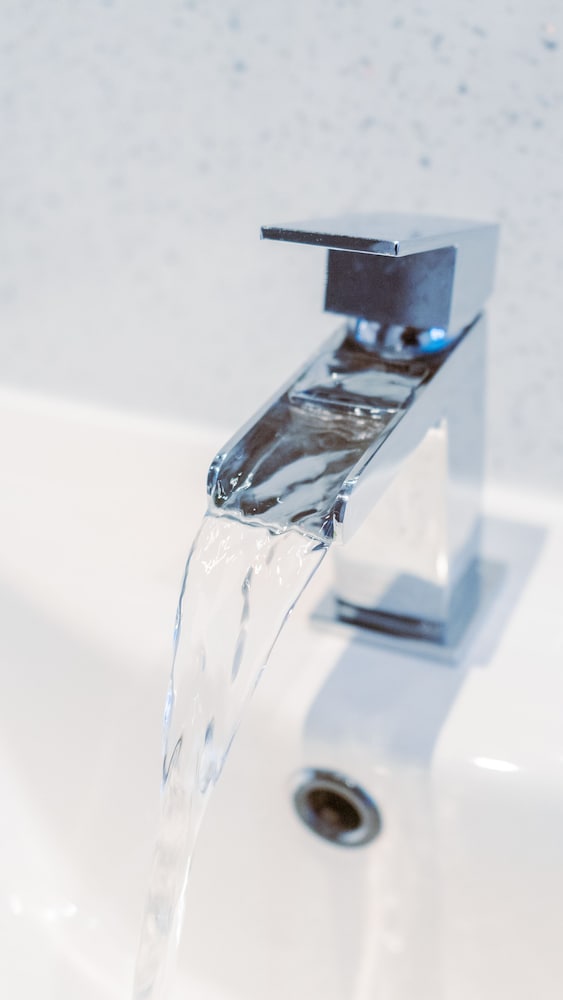 Фото West End Hotel