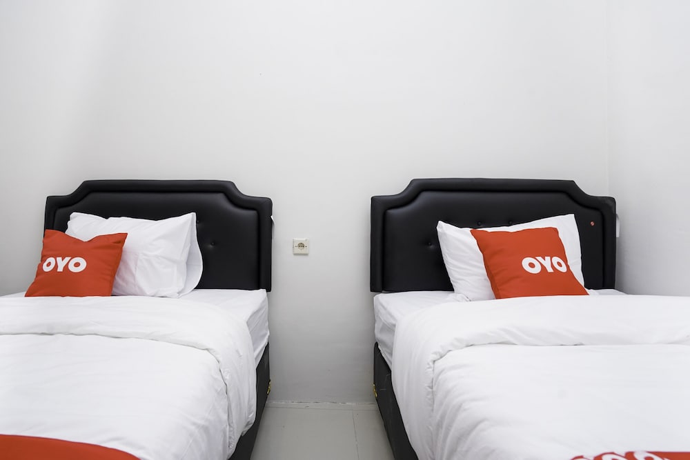 Фото Oyo 1985 F7 Residence