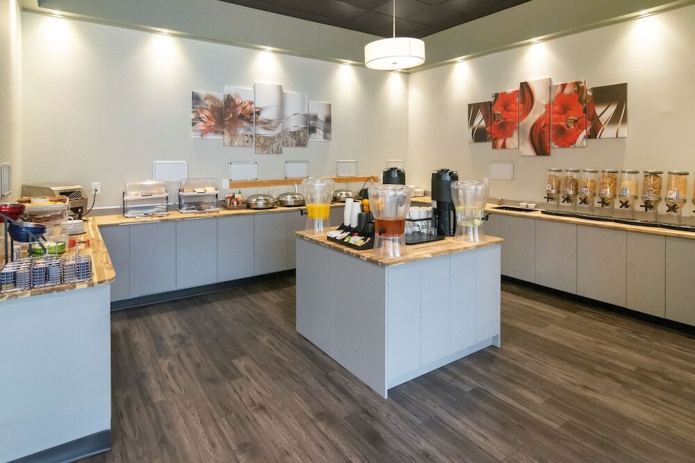 Фото Best Western The Westerly Hotel