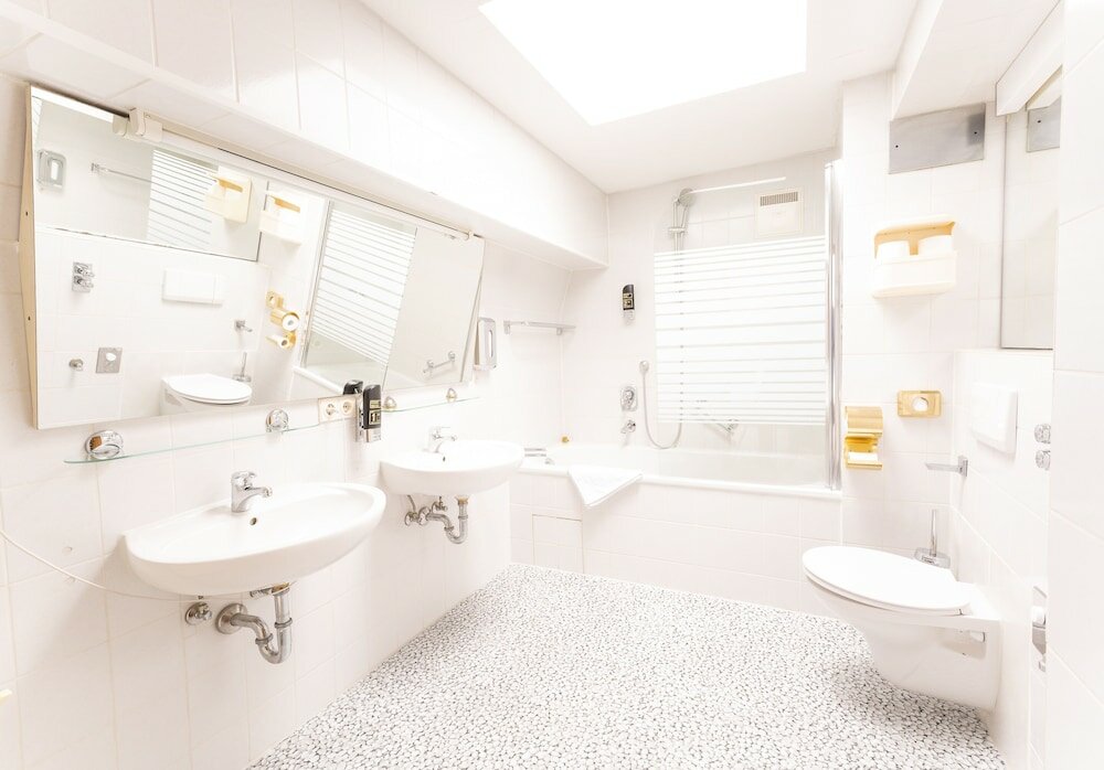 Фото Hotel Astoria am Urachplatz