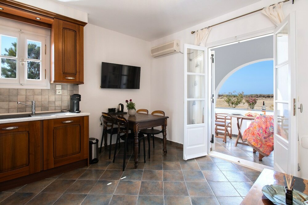 Фото Sea Lilies Suites