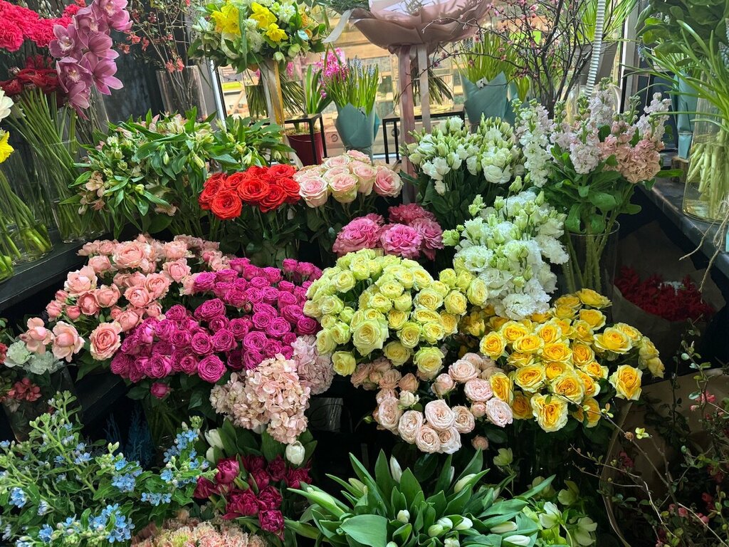 Магазин цветов Four Sisters, Москва, фото