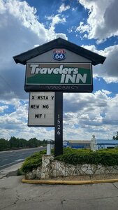 Гостиница Travelers Inn во Флагстаффе