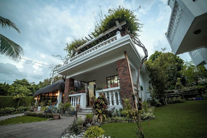 Гостиница Bernardos Lantia Hotel