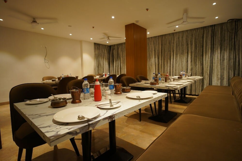 Фото Hotel Mumbai House Express