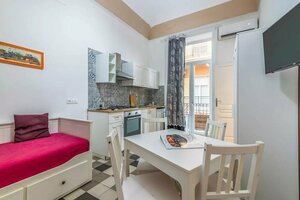 Гостиница A