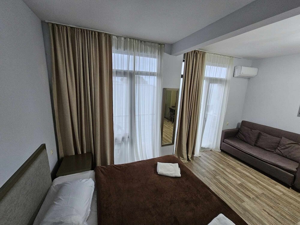 Фото Iveri Beach