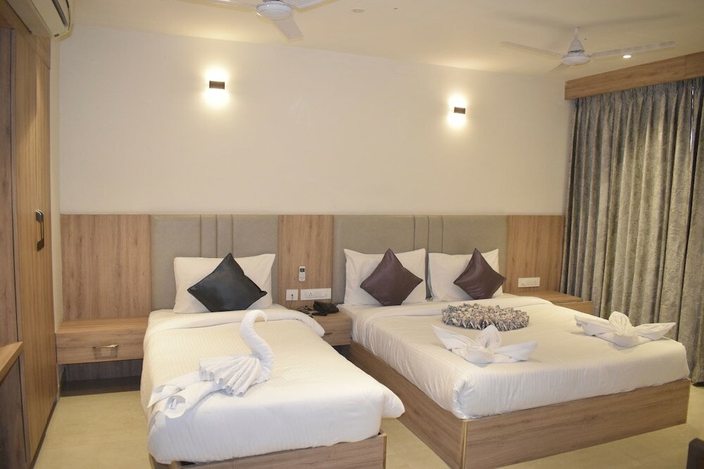 Фото Hotel Mumbai House Express