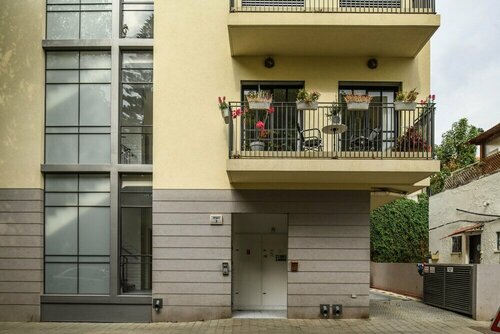 Апартаменты 1br duplex Apt with private Balcony в Тель-Авиве