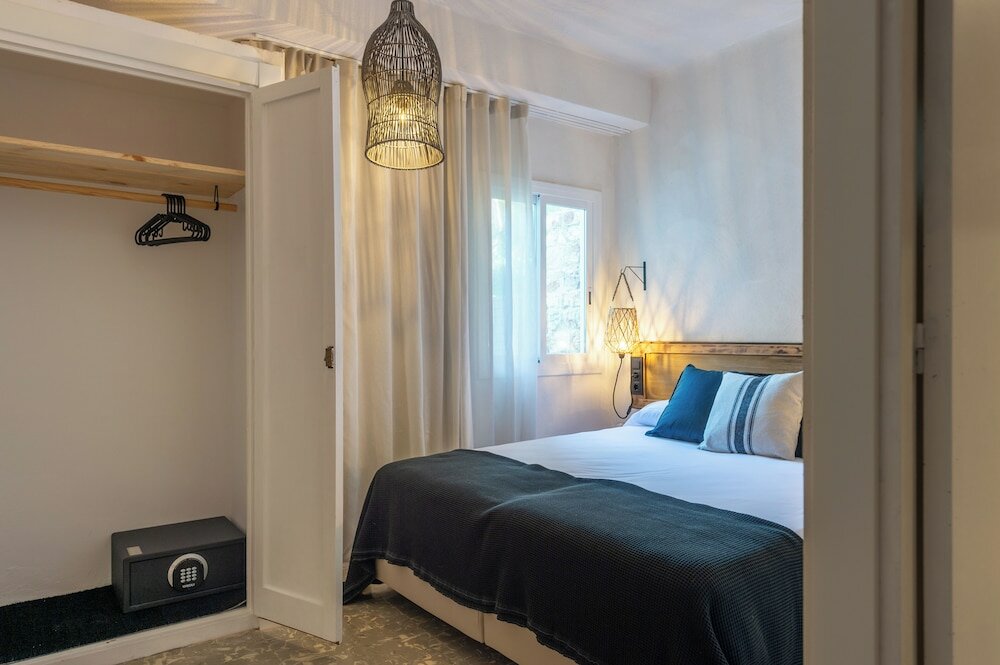 Фото Hostal Boutique Es Menut