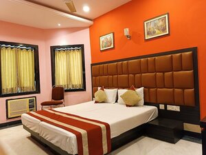 Hotel Mulberry (State of West Bengal, Kolkata, Lenin Sarani), hotel