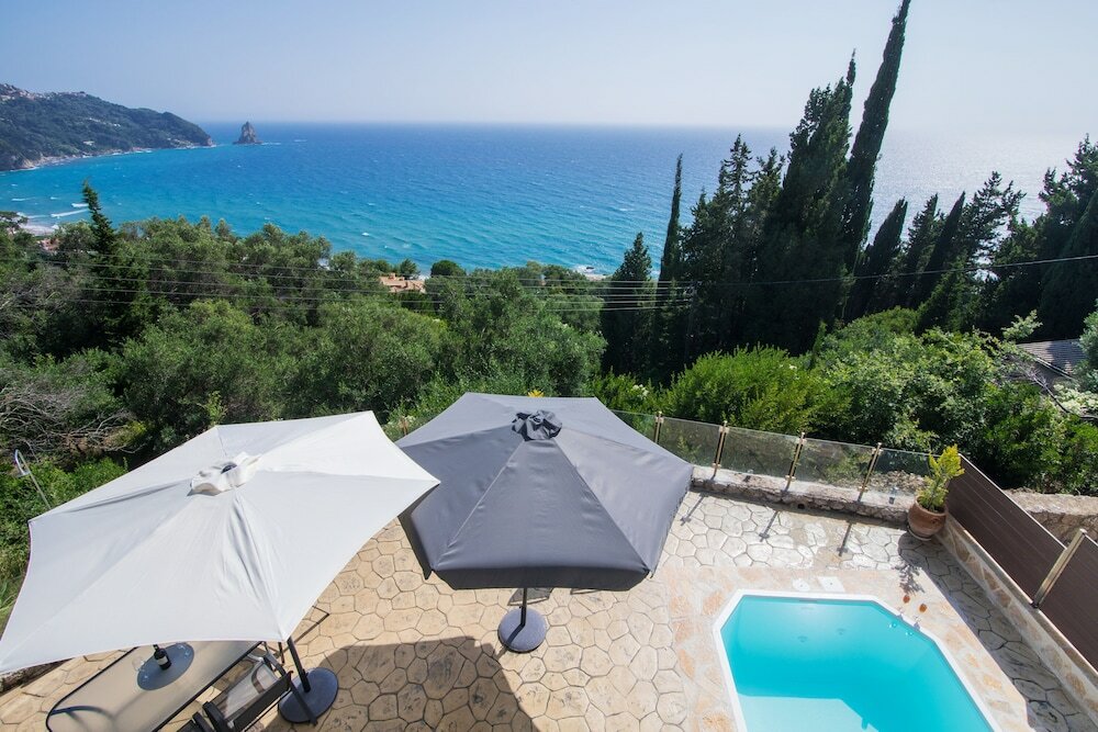 Фото Noir Luxury Suite by CorfuEscapes