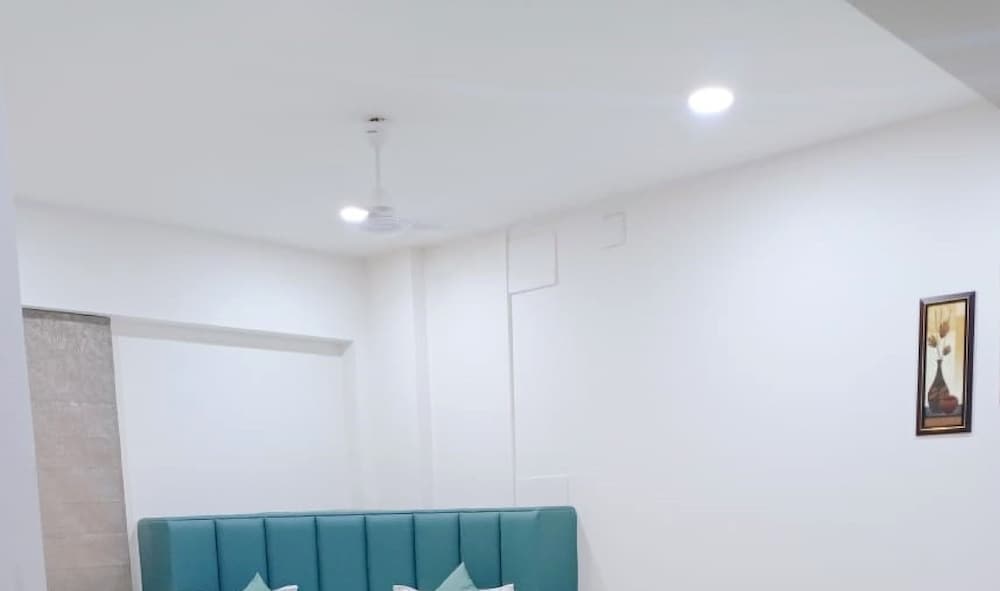 Фото Hotel M D Residency Anand