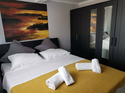Гостиница Cheerful 2-bedroom Holiday House Illuminosa в Преко