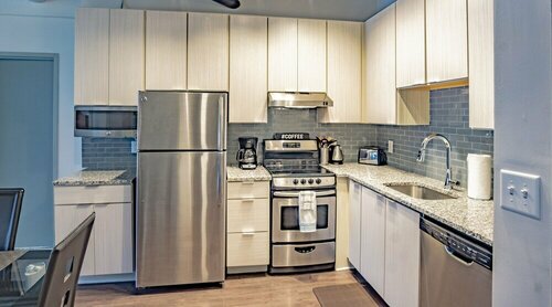 Гостиница Cozy Atlanta 2br with Balcony в Атланте
