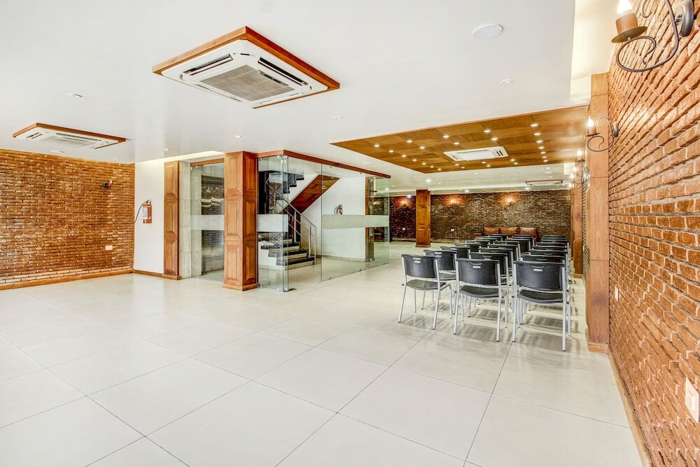 Фото FabHotel Naman Palace