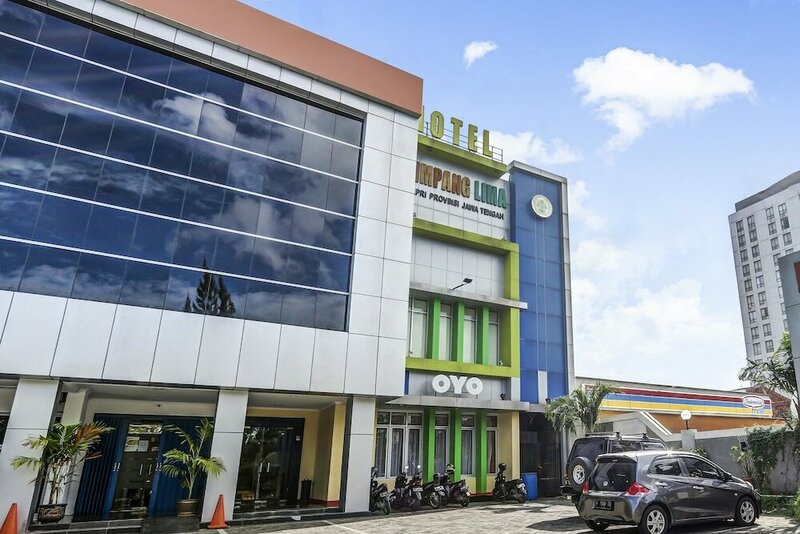 Гостиница Super Oyo 91036 Hotel Simpang Lima Gkpri