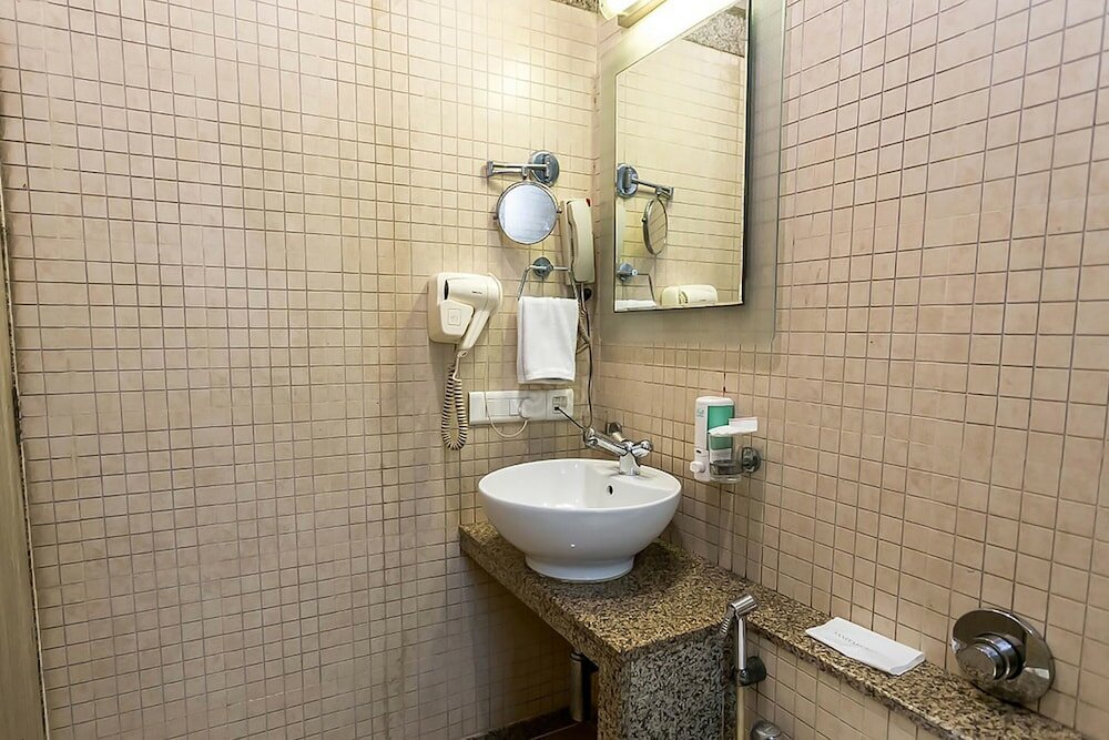 Фото Hotel Shubhangan