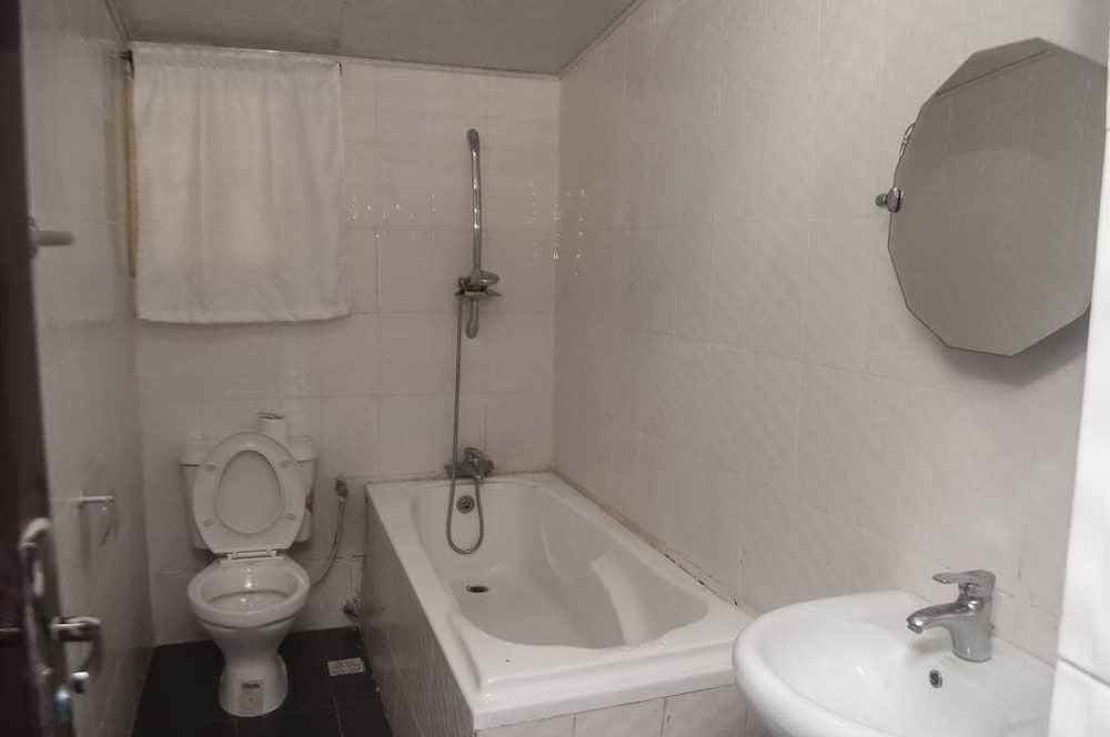 Фото Labake Cottage Hotel